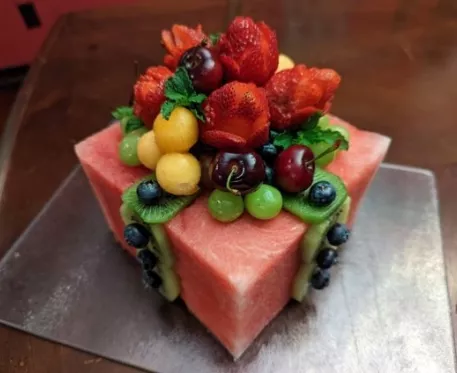 Gâteau Forme cadeau - 100% fruits